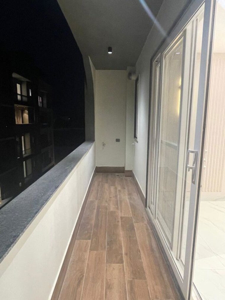 Balcony, bptp-green-oaks 2 Bedroom 1250 Sq.Ft. Apartment In Sector 70a Gurgaon 10536479