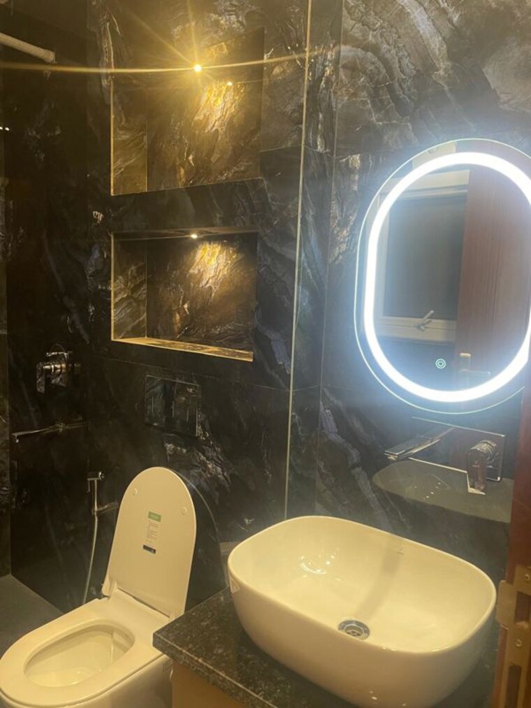 Bathroom, bptp-green-oaks 2 Bedroom 1250 Sq.Ft. Apartment In Sector 70a Gurgaon 10536479