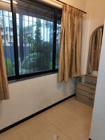 2 BHK 800 Sq.Ft. Apartment in Hill Road CHS