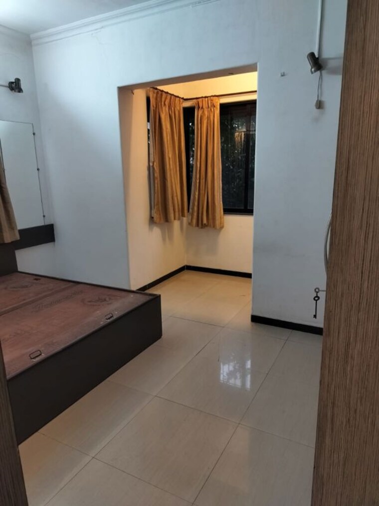 Room, hill-road-chs 2 Bedroom 800 Sq.Ft. Apartment In Bandra West Mumbai 10536489