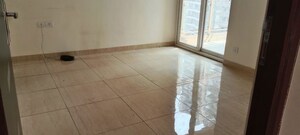 Room in 2.5 BHK Apartment at Gaur Sportswood, Sector 79 – for Rent