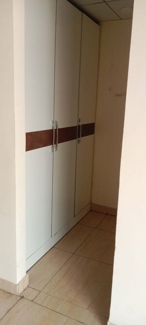 Furnished Amenities in 2.5 BHK Apartment at Gaur Sportswood, Sector 79 – for Rent
