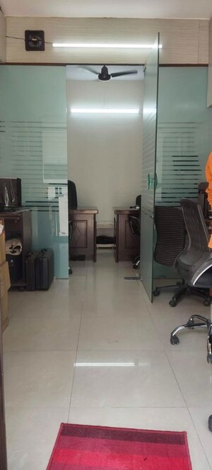  Shop For Sale in Veena Santoor, Borivali West