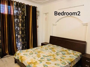 1 BHK Independent House For Rent in Sector 7