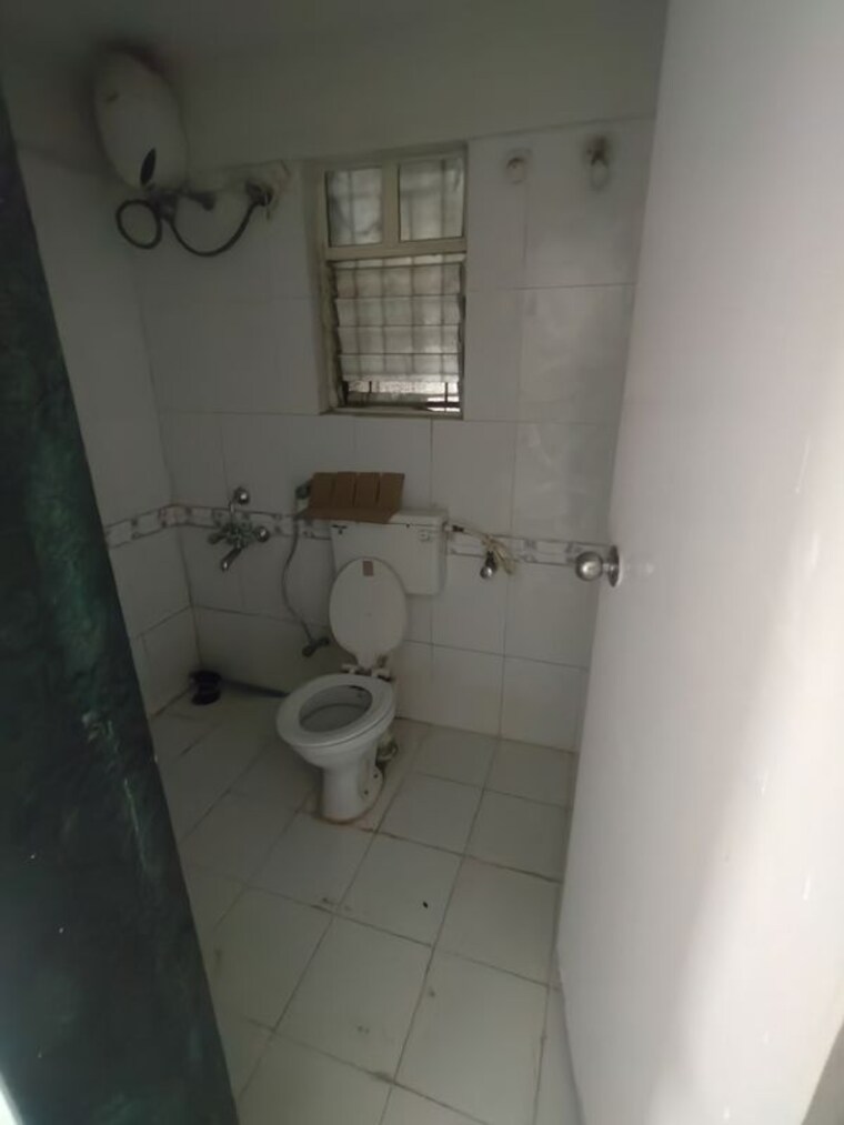 Bathroom, bk-jhala-kapil-woodrow-estate-phase-2 2 Bedroom 1200 Sq.Ft. Apartment In Wanwadi Pune 10536590