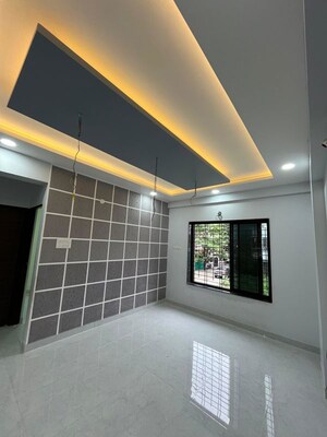 Room in 2 BHK Apartment at Manish Nagar – for Sale