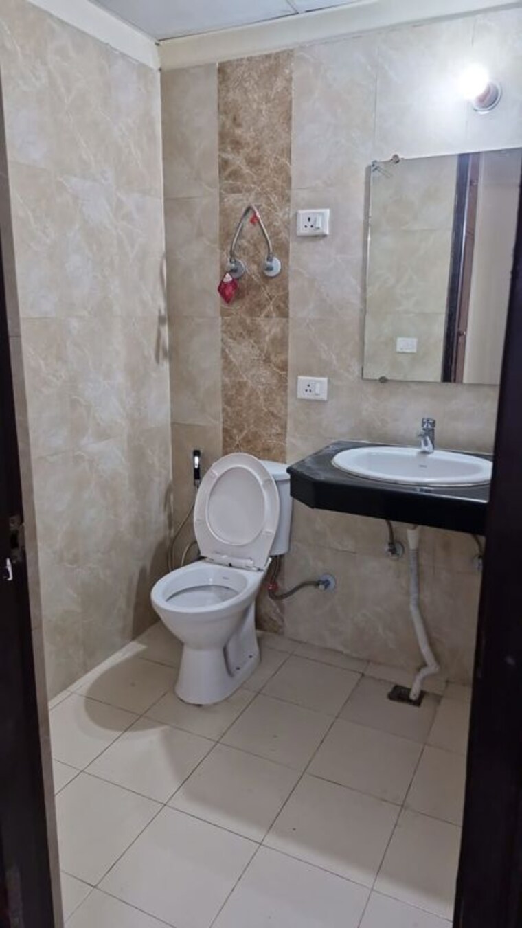 Bathroom, wave-city 2 Bedroom 1286 Sq.Ft. Apartment In Wave City Ghaziabad 10536609