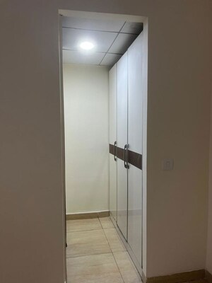 Room in 3 BHK Apartment at Gaur Sportswood, Sector 79 – for Rent