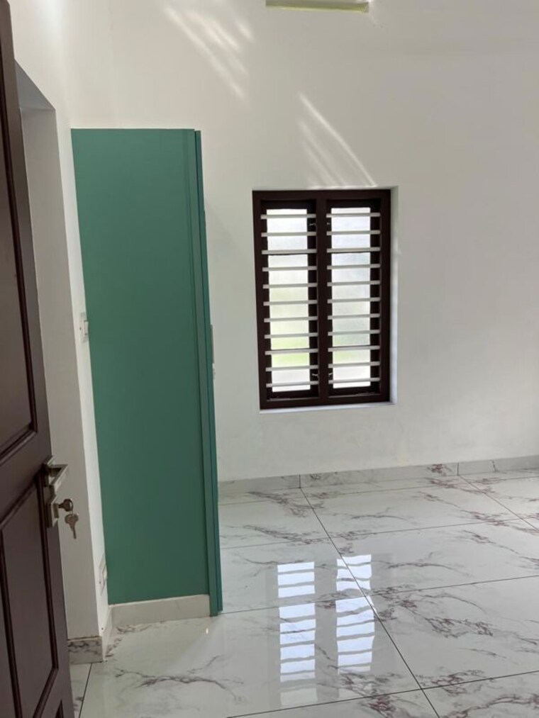 Room, kolazhy 4 Bedroom 2200 Sq.Ft. Independent House In Kolazhy Thrissur 10536594