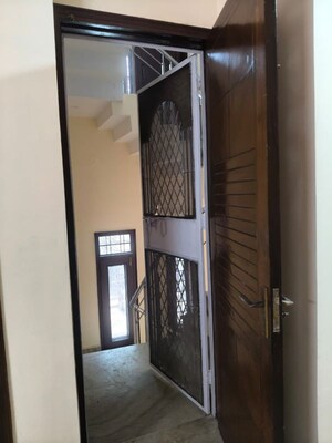 3 BHK Builder Floor at Indrapuram – for Rent