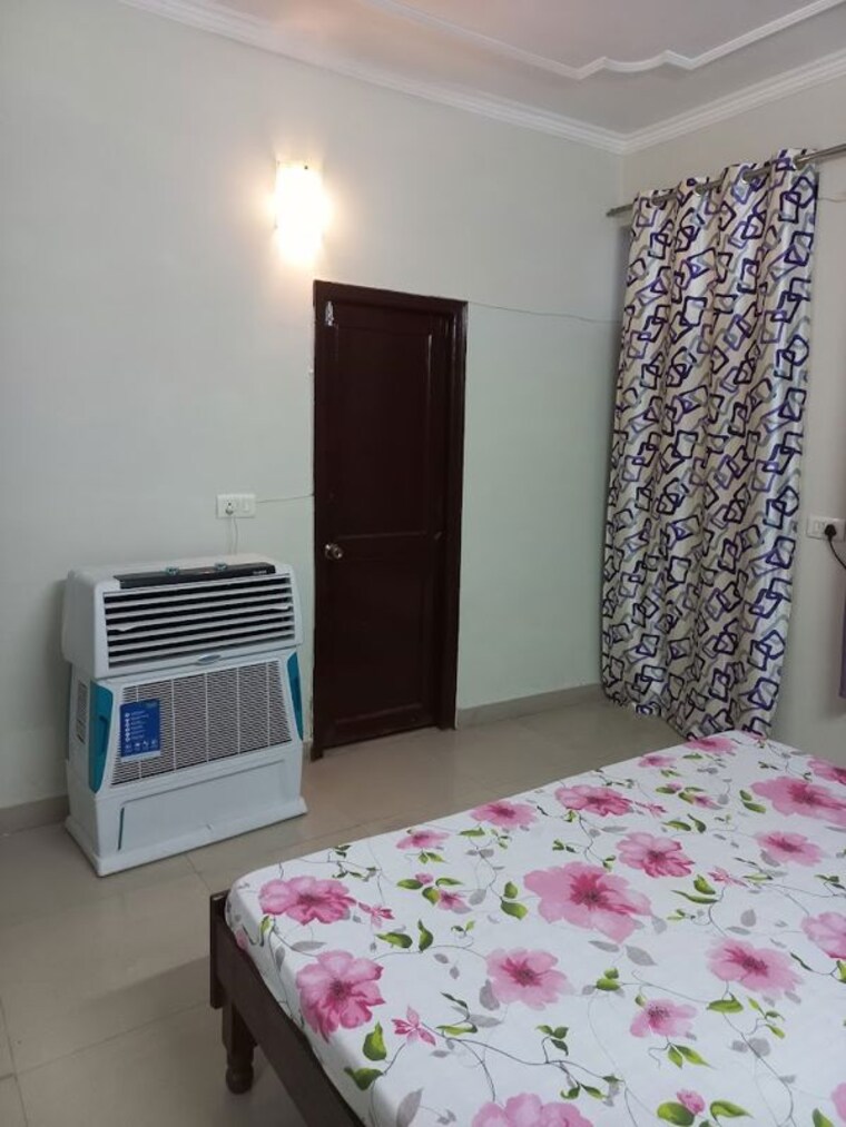 Bedroom, kharar Pg For Girls In Kharar 10536634