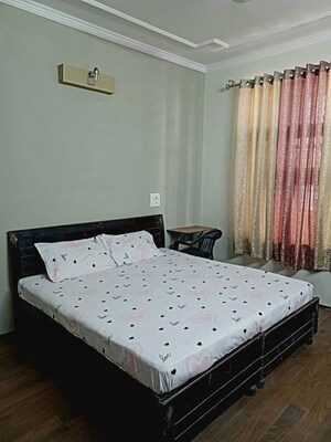  Pg For Rent in Kharar