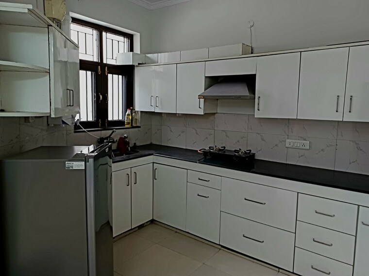 Kitchen, kharar Pg For Girls In Kharar 10536634