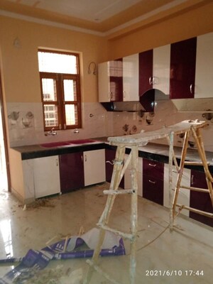 Kitchen in 1 BHK Independent House at Sector 7 – for Rent