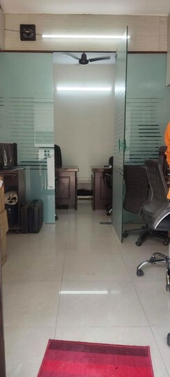 Retail Shop For Sale in Veena Santoor Phase II