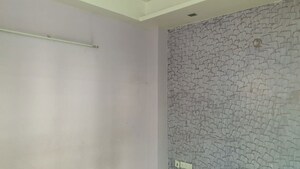 Room in 1 BHK Independent House at Sector 7 – for Rent