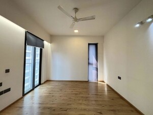 Room in  Office Space at One BKC, Bandra East – for Rent