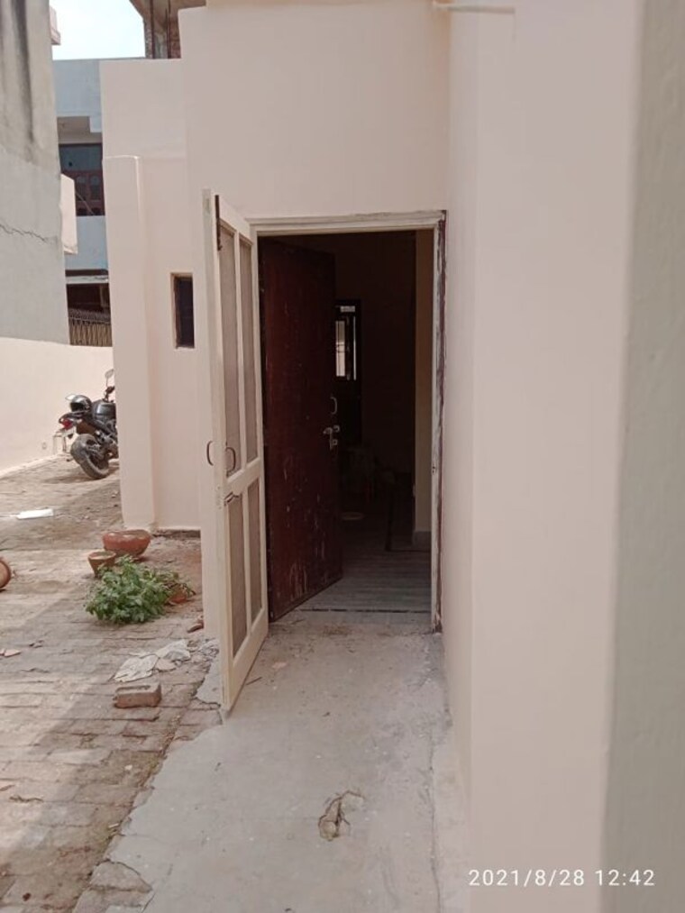 Room, housing-board-colony-sector-7 1 Bedroom 840 Sq.Ft. Independent House In Sector 7 Gurgaon 10536679