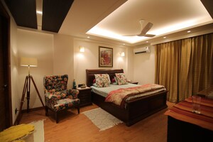 Bedroom in 4 BHK Builder Floor at Suncity – for Sale