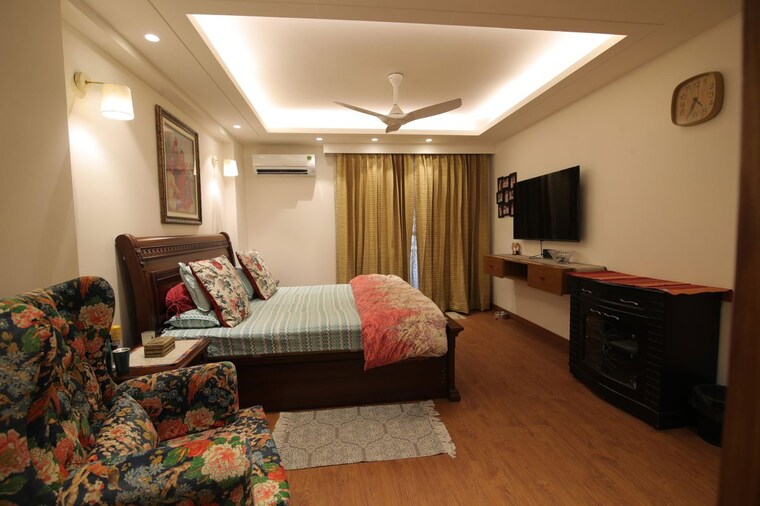 Room, suncity 4 Bedroom 276 Sq.Yd. Builder Floor In Suncity Gurgaon 10536586