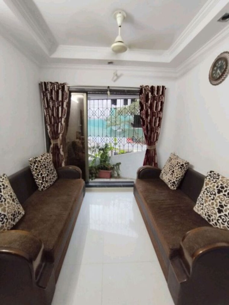 Living Room, shashtri nagar 2 Bedroom 630 Sq.Ft. Apartment In Shashtri Nagar Mumbai 10536689