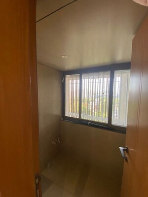  4 BHK Apartment at Untwadi – for Sale