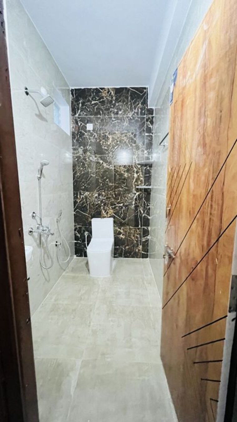 Bathroom, golden-tulip-kondapur 2 Bedroom 1500 Sq.Ft. Apartment In Kondapur Hyderabad 10536733