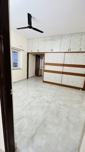 Room in 2 BHK Apartment at Golden Tulip Kondapur, Kondapur – for Rent
