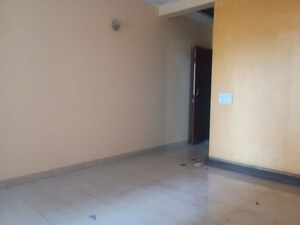 Room in 3 BHK Apartment at Gaur Sportswood, Sector 79 – for Rent