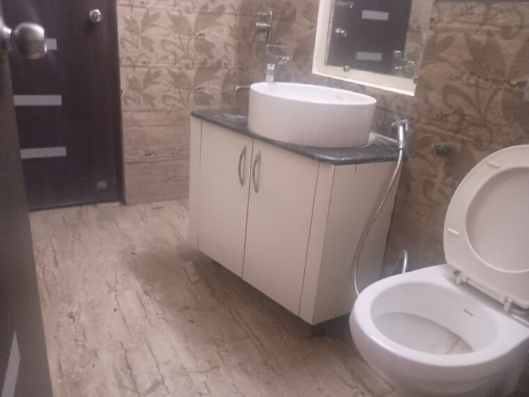 Bathroom, gaur-sportswood 3 Bedroom 1700 Sq.Ft. Apartment In Sector 79 Noida 10536647