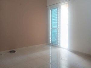 Room in 3 BHK Apartment at Gaur Sportswood, Sector 79 – for Rent
