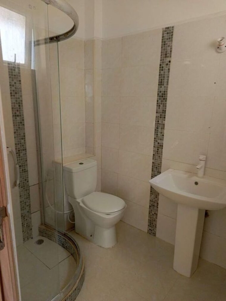 Bathroom, bhandup west 3 Bedroom 1100 Sq.Ft. Apartment In Bhandup West Mumbai 10536739