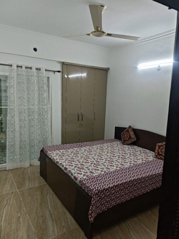 2 BHK + Extra Room 200 Sq.Ft. Apartment in Gaur Atulyam