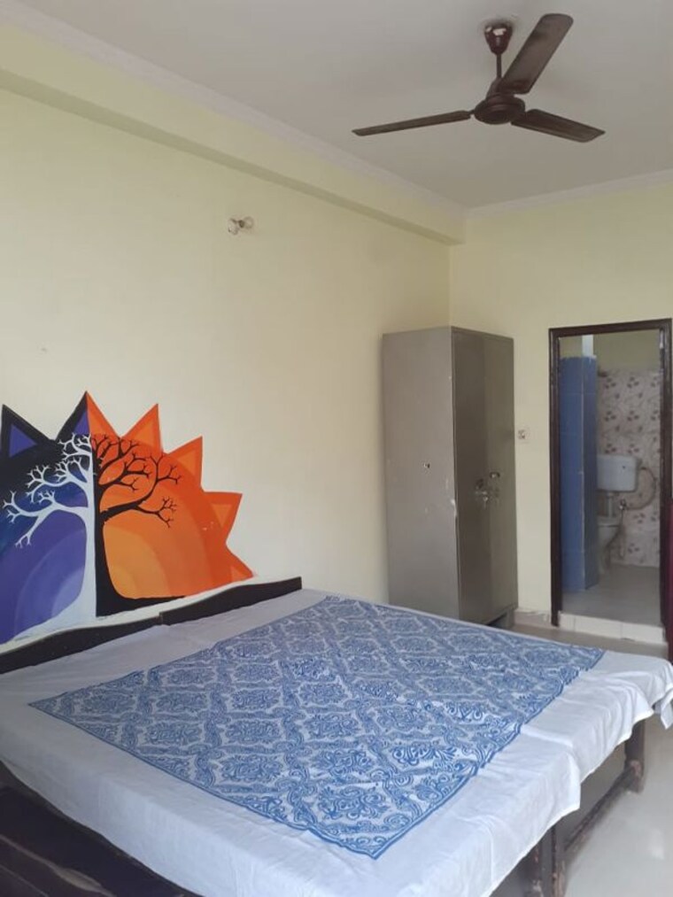 Bedroom, housing-board-colony-sector-7 2 Bedroom 1250 Sq.Ft. Independent House In Sector 7 Gurgaon 10536794