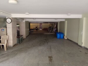 Parking in 3 BHK Builder Floor at Jungpura Extension – for Rent