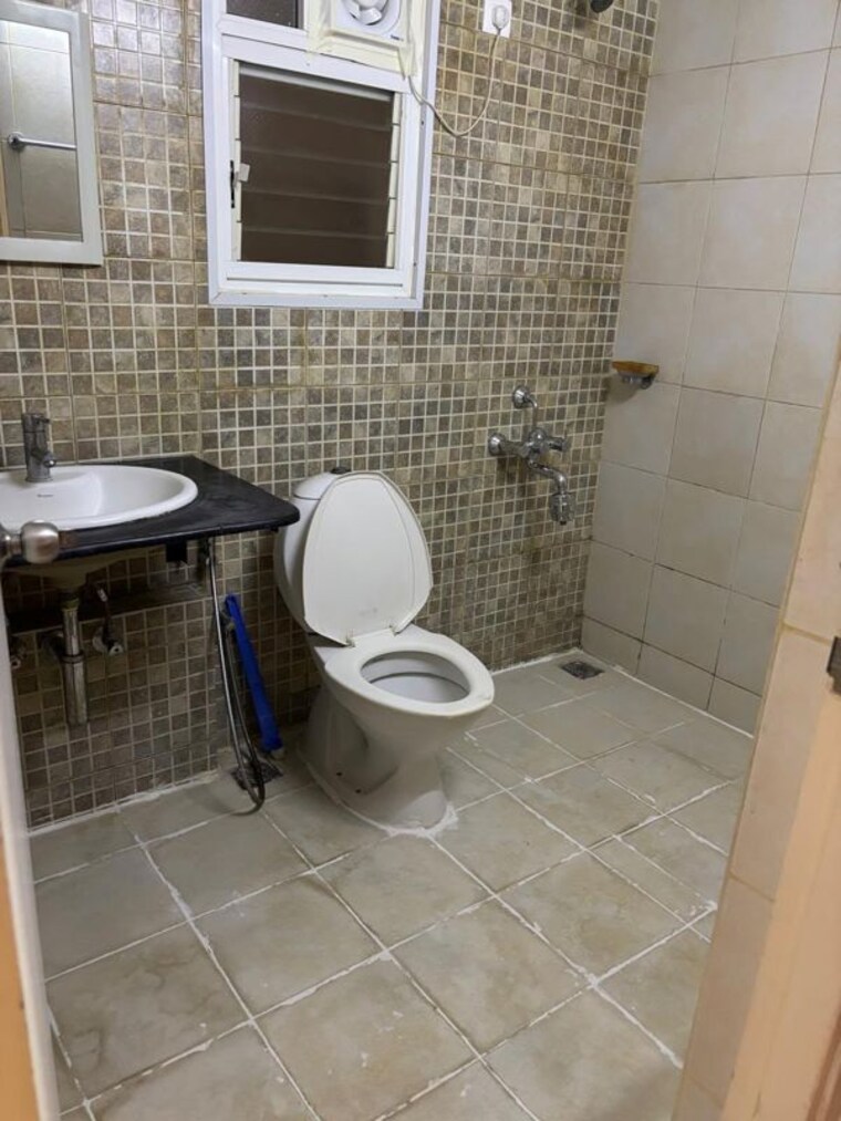 Bathroom, brigade-altamont 2 Bedroom 1200 Sq.Ft. Apartment In Hennur Bangalore 10536766