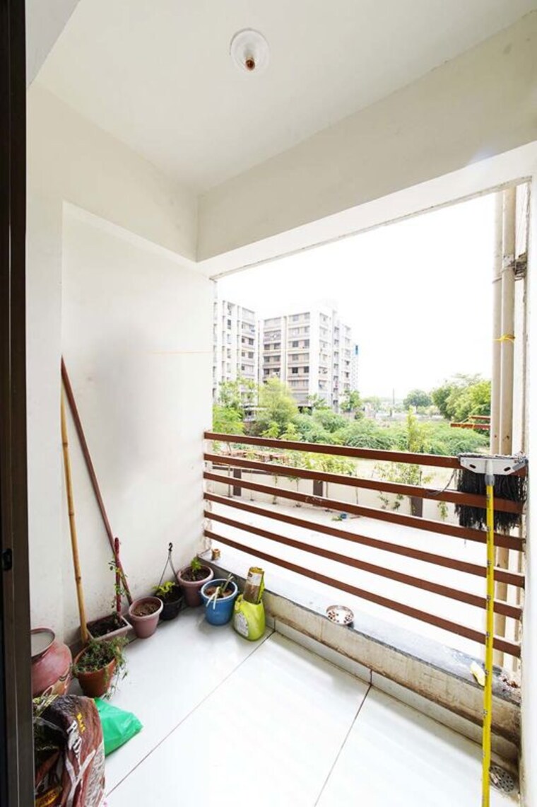 Balcony, shree-prayosha-residency 2 Bedroom 190 Sq.Yd. Apartment In Vinzol Ahmedabad 10536870