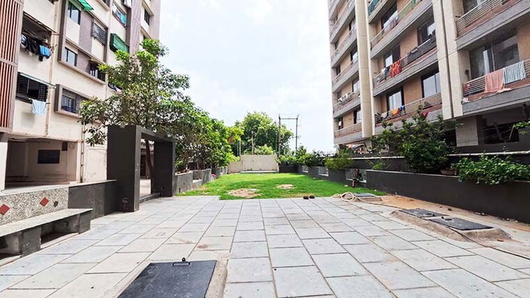 Exterior View, shree-prayosha-residency 2 Bedroom 190 Sq.Yd. Apartment In Vinzol Ahmedabad 10536870