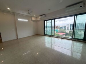 Room in 3 BHK Apartment at Adani Ten BKC, Bandra East – for Rent
