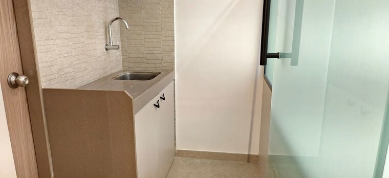 Bathroom, bhoomi-9-business-bay Commercial Office Space 650 Sq.Ft. In Malad West Mumbai 10536901