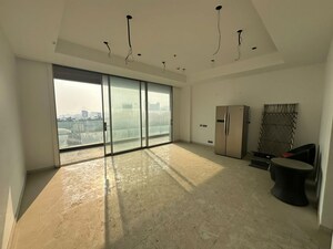 Room in 4 BHK Apartment at MJ 81 Aureate, Bandra West – for Sale