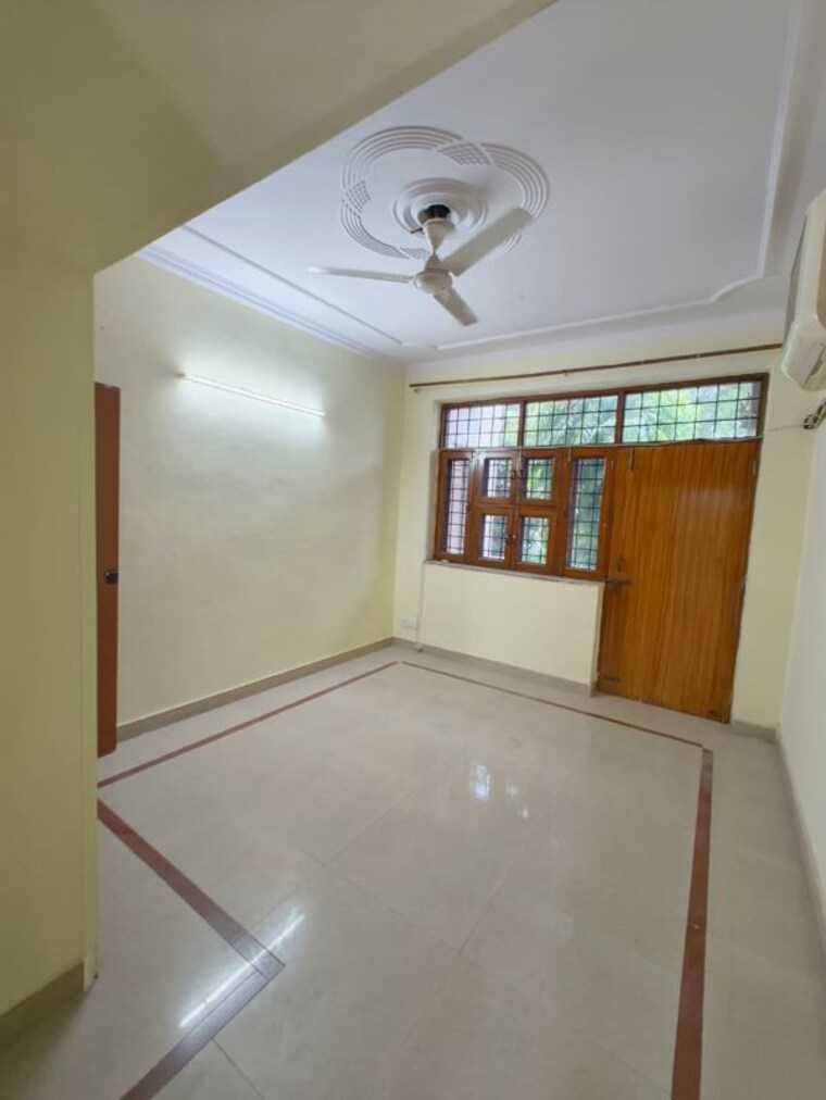 Room, rwa-surya-vihar 1 Bedroom 700 Sq.Ft. Builder Floor In Sector 21 Gurgaon 10536942