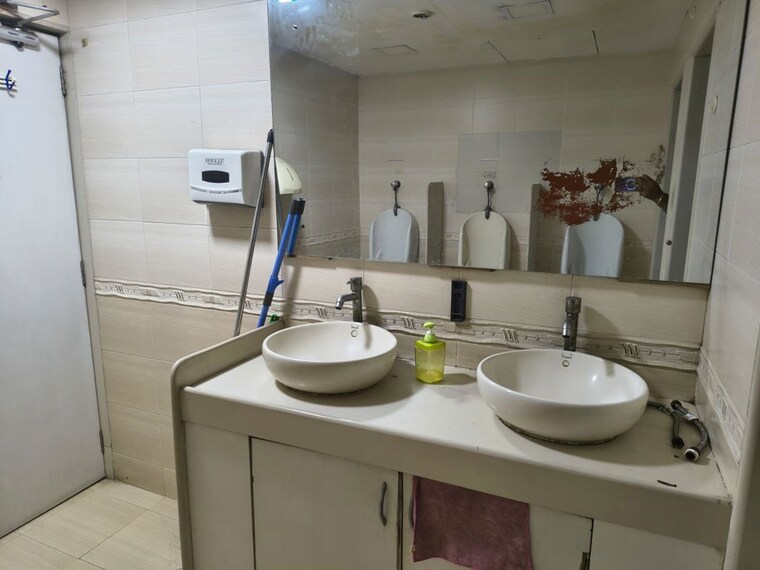 Team Area, palm-spring-centre Commercial Office Space 3000 Sq.Ft. In Malad West Mumbai 10536941