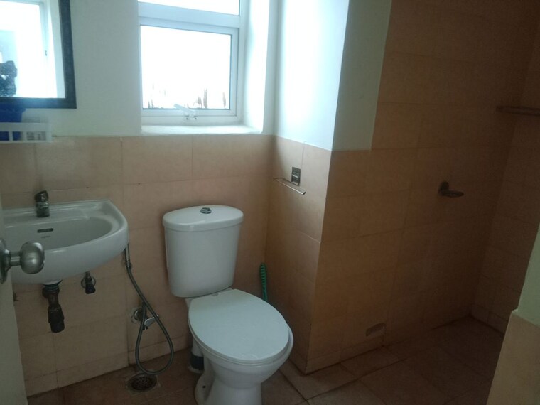 Bathroom, jaypee-greens-aman 3 Bedroom 1347 Sq.Ft. Apartment In Sector 151 Noida 10536948