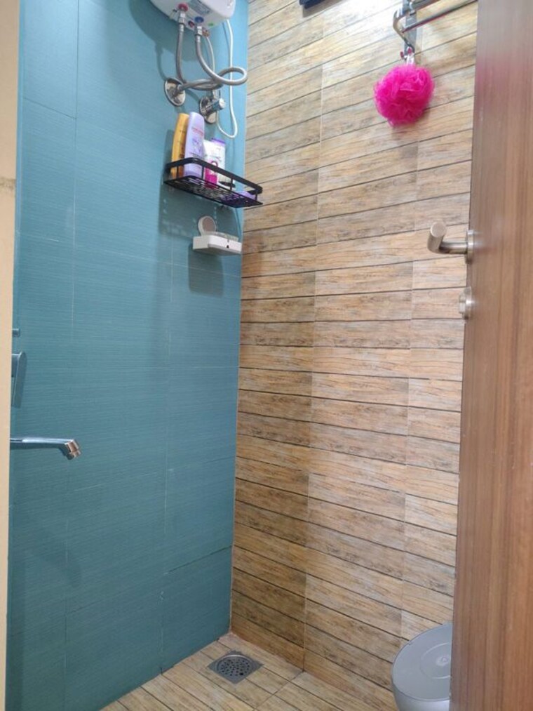 Bathroom, lodha-crown-quality-homes 2 Bedroom 700 Sq.Ft. Apartment In Majiwada Thane 10536934