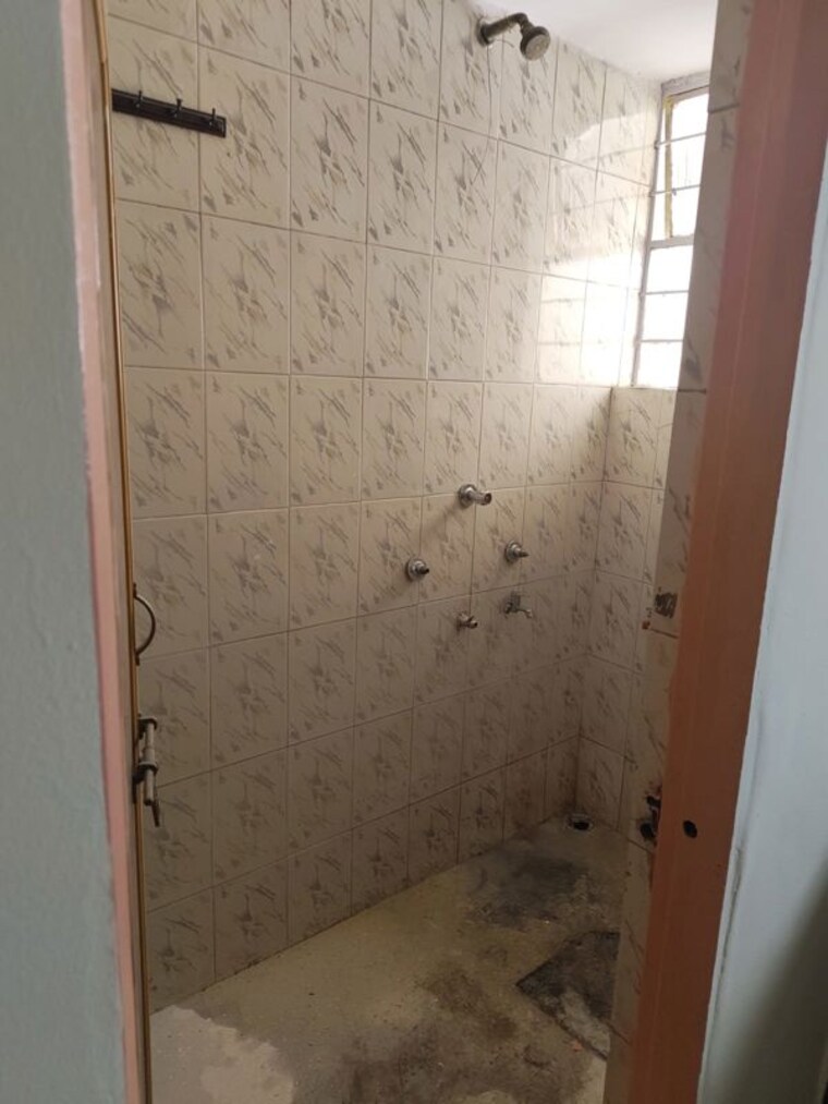 Bathroom, royal-ishana 1 Bedroom 500 Sq.Ft. Apartment In Thergaon Pune 10536968