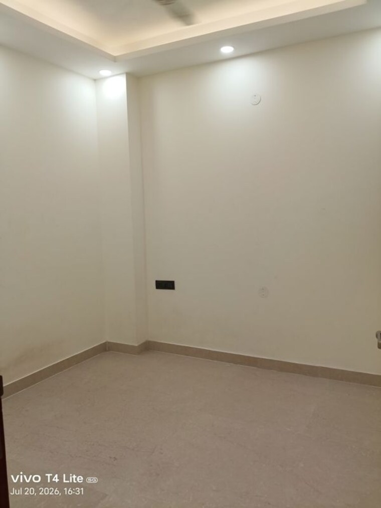 Room, malviya nagar 3 Bedroom 130 Sq.Yd. Builder Floor In Malviya Nagar Delhi 10536965