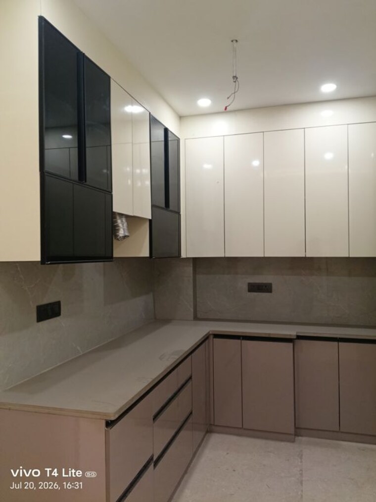 Kitchen, malviya nagar 3 Bedroom 130 Sq.Yd. Builder Floor In Malviya Nagar Delhi 10536965