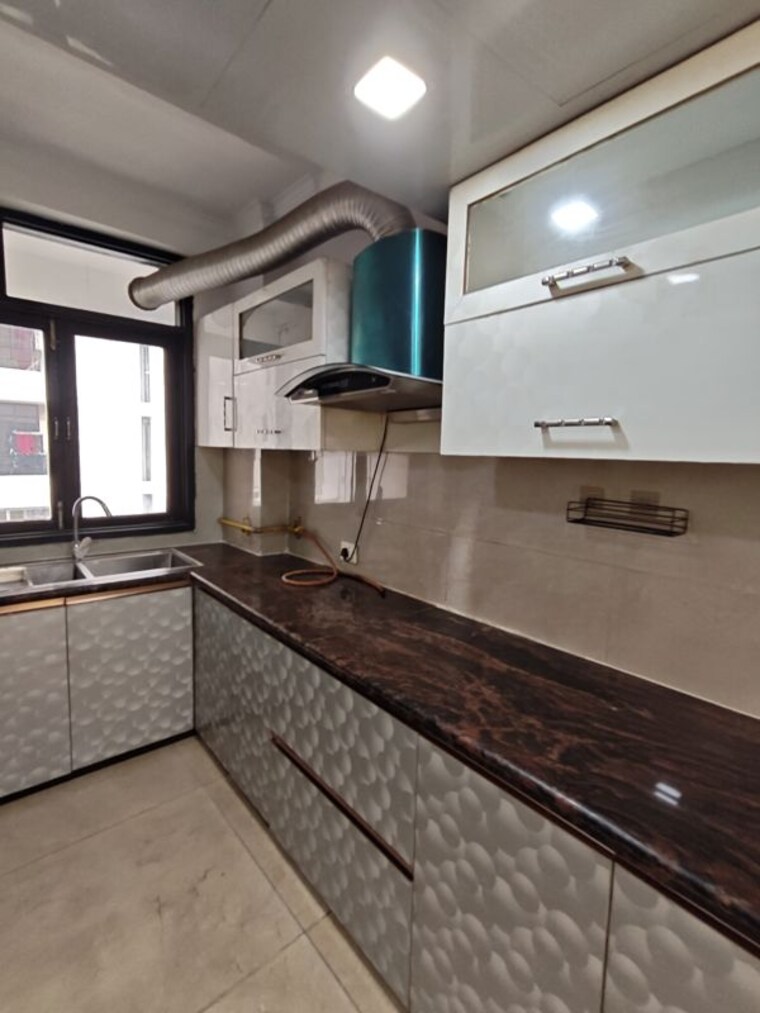 Kitchen, sector 19 dwarka 3.5 Bedroom 2400 Sq.Ft. Apartment In Sector 19 Dwarka Delhi 10536946