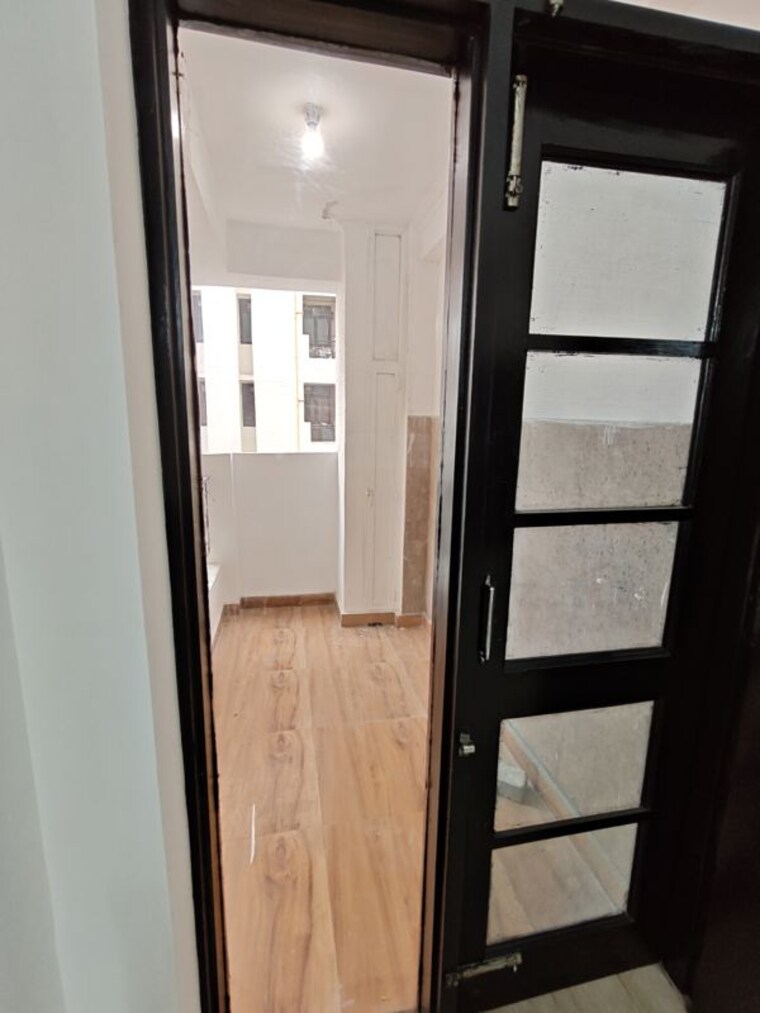 Other, sector 19 dwarka 3.5 Bedroom 2400 Sq.Ft. Apartment In Sector 19 Dwarka Delhi 10536946